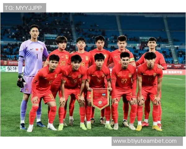 国足冬训可与U22国足同步进行提升整体训练效果 国足冬训可与U22国足同步进行提升整体训练效果