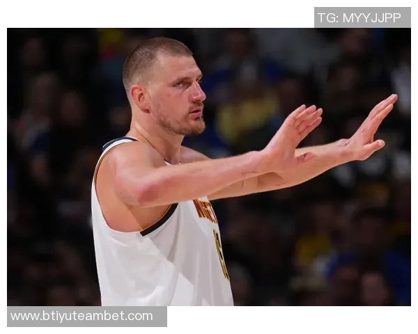 连续四场三双的戈登盛赞约基奇是全球最佳球员并持续进步 连续四场三双的戈登盛赞约基奇是全球最佳球员并持续进步