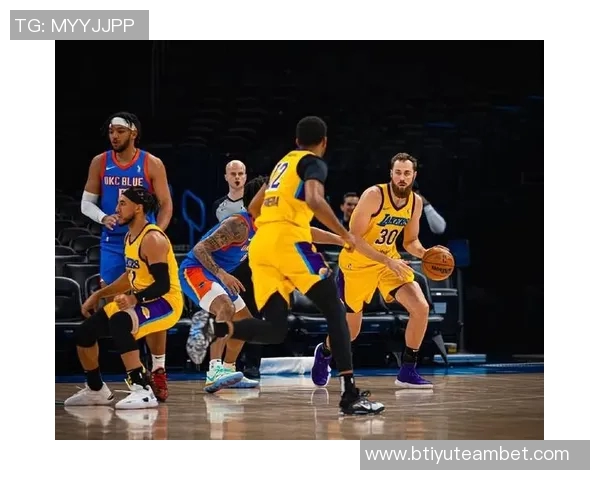 文班与赫夫封盖数据对比赫夫总盖帽领先但出场时间少于文班