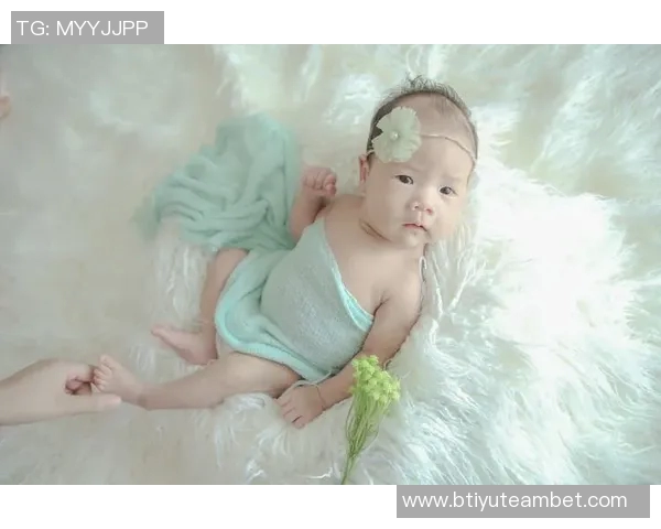 克莱女友甜蜜更新社交媒体秀恩爱我的宝贝我的宝贝让单身狗心碎 克莱女友甜蜜更新社交媒体秀恩爱我的宝贝我的宝贝让单身狗心碎