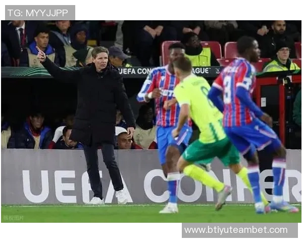 英媒称曼联青睐格拉斯纳水晶宫已着手寻找新主帅 英媒称曼联青睐格拉斯纳水晶宫已着手寻找新主帅